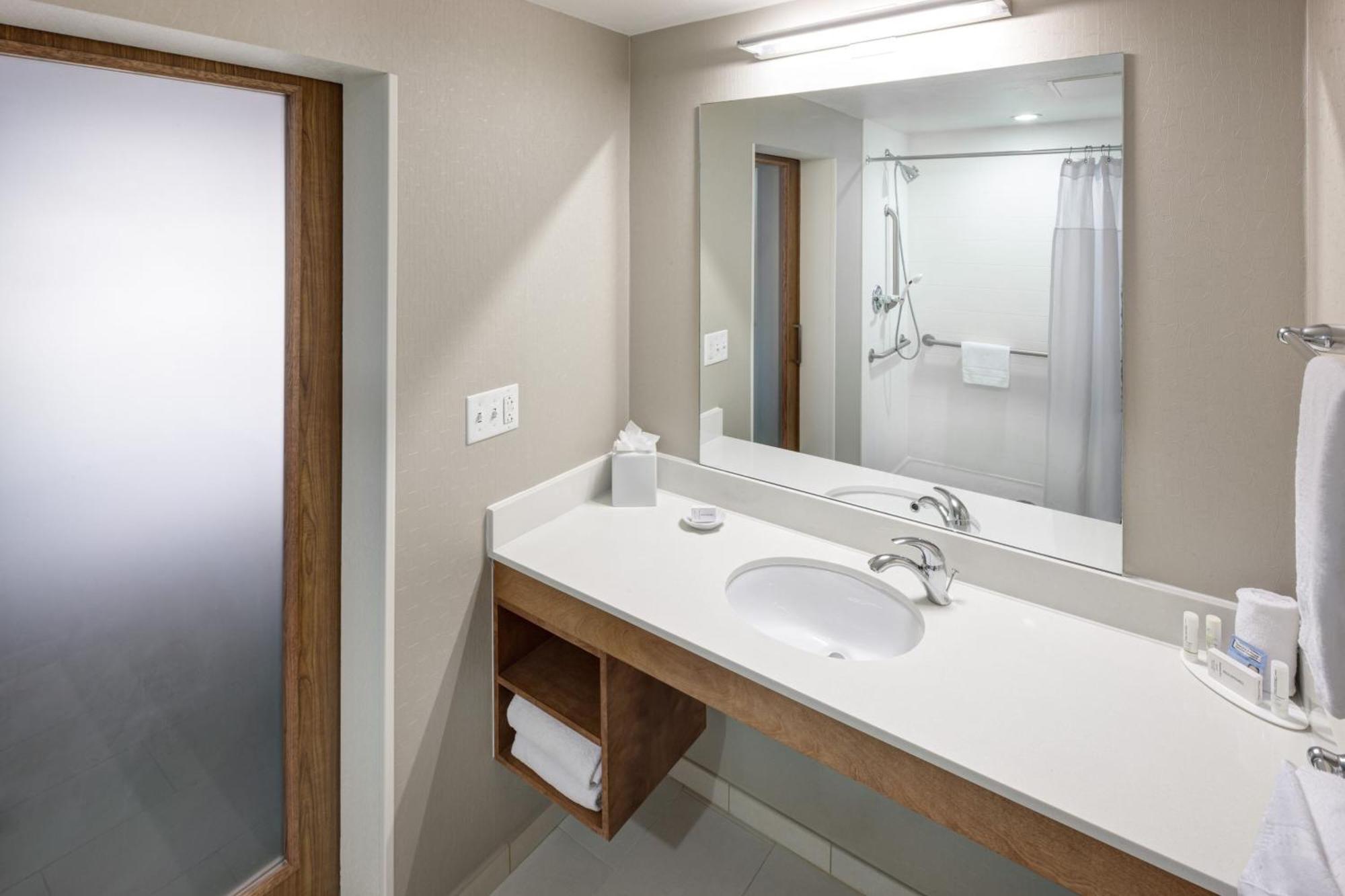 Springhill Suites By Marriott Salt Lake City Airport Eksteriør billede
