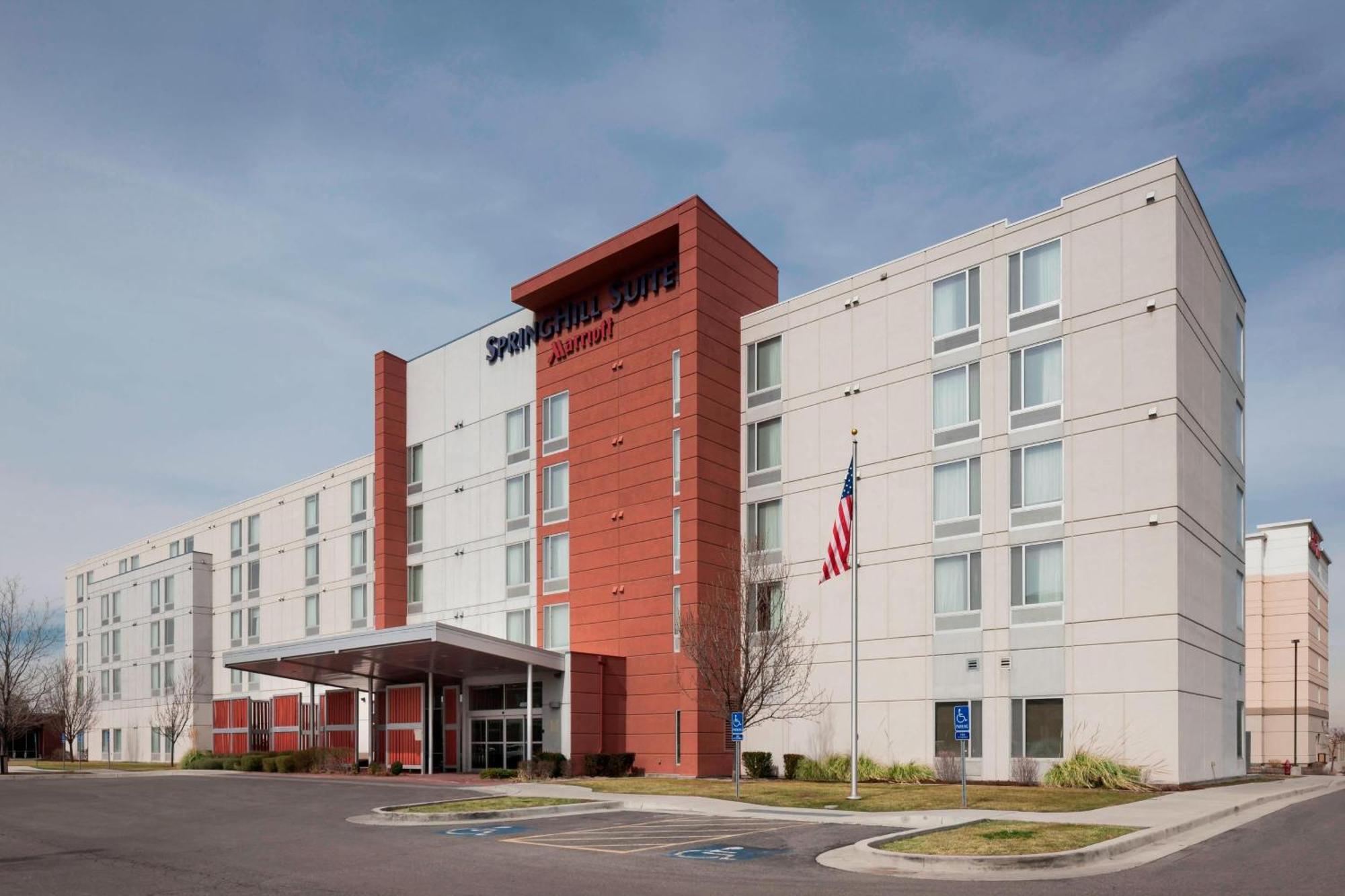 Springhill Suites By Marriott Salt Lake City Airport Eksteriør billede