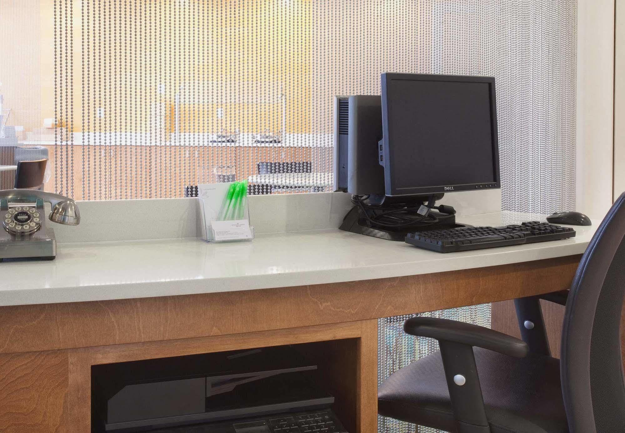 Springhill Suites By Marriott Salt Lake City Airport Eksteriør billede